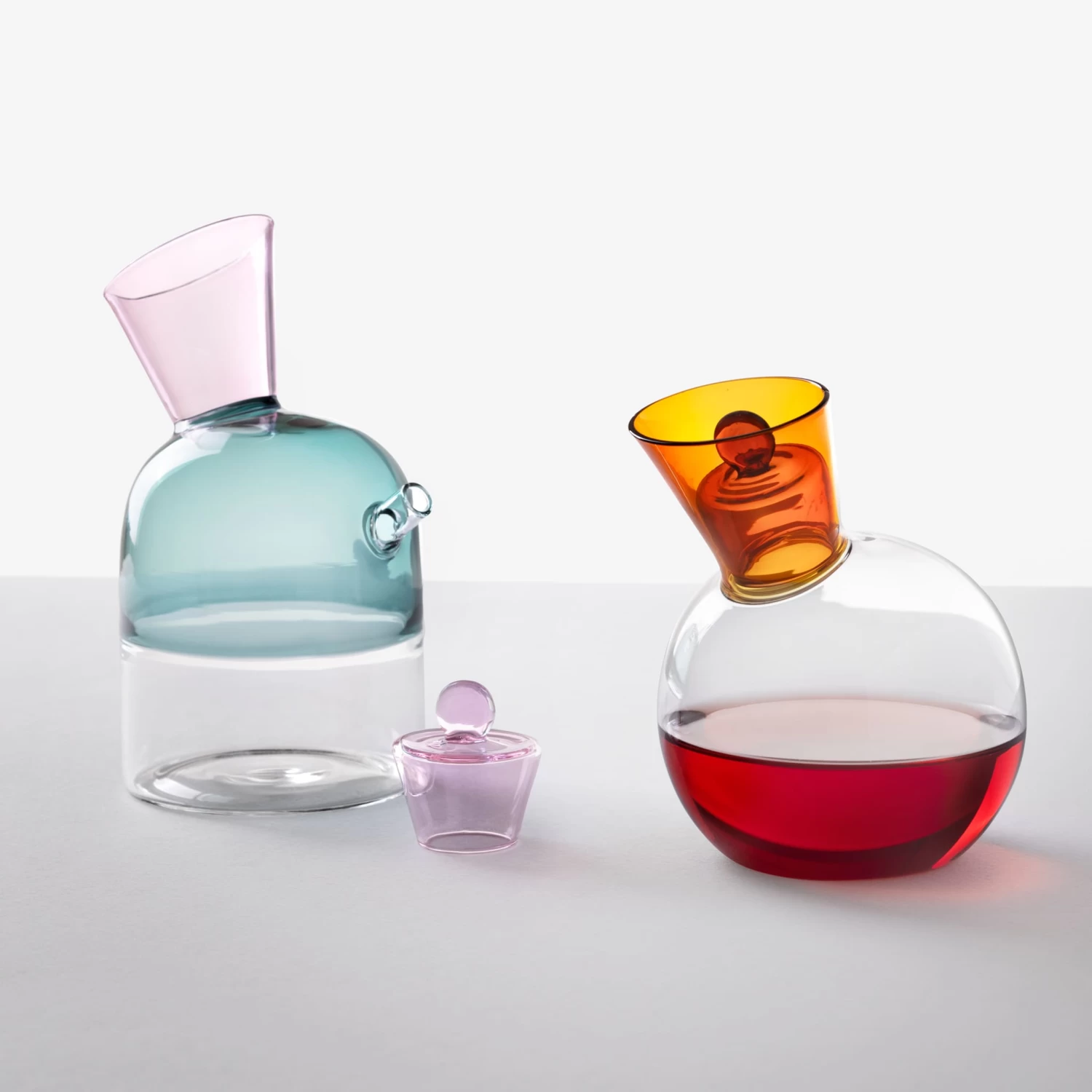 Ichendorf Milano Blue And Pink Oil Bottle 2 Ichendorf Milano Blue And Pink Oil Bottle - Image 2