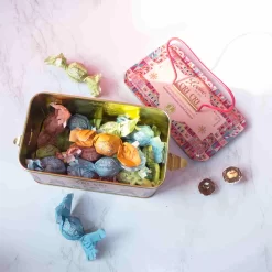 Leone Cri Cri "The Nutcracker" Chocolate Casket, 130g -Sous Chef Leone cri cri casket LZ0006 lifestyle scaled