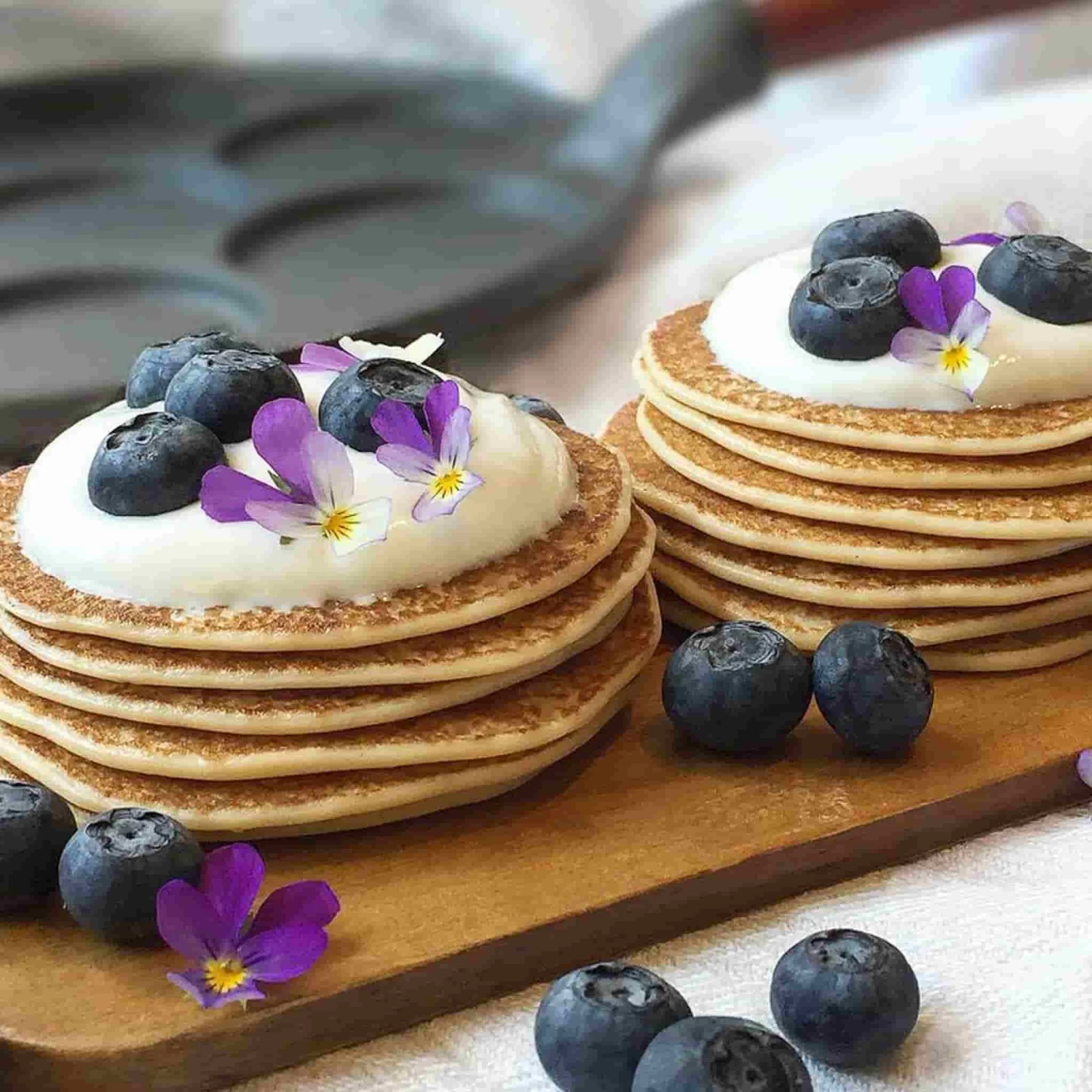 Skeppshult Traditional Cast Iron Scotch Pancake Pan, 23cm 2 Skeppshult Traditional Cast Iron Scotch Pancake Pan, 23cm - Image 2