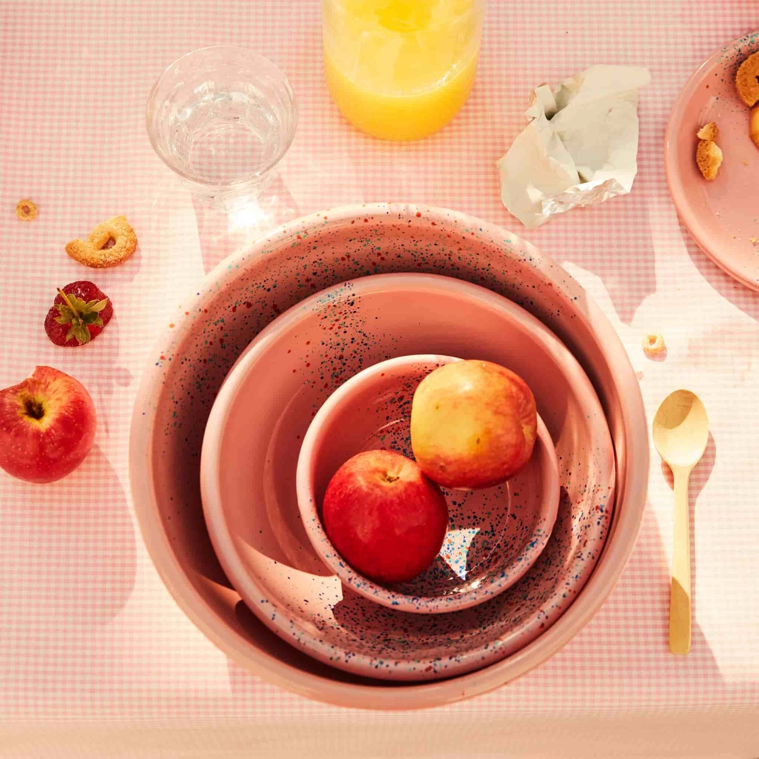 Splatter Fest Enamel Bowl, Pink 3 Splatter Fest Enamel Bowl, Pink - Image 3