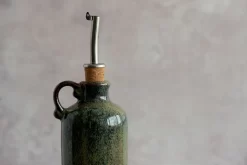 Lagoa Oil & Vinegar Pouring Bottle 8 Lagoa Oil & Vinegar Pouring Bottle -Sous Chef lagoa olive oil top close up