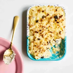 Colour Pop Enamel Roasting And Serving Dish, Turquoise -Sous Chef lifestyle 0021 recipe truffledmacaronicheese