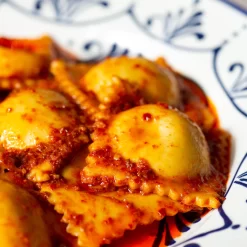 Ravioli Tray - 12 Large Round Ravioli 52mm X 52mm -Sous Chef ravioli making 55 0000 Layer3